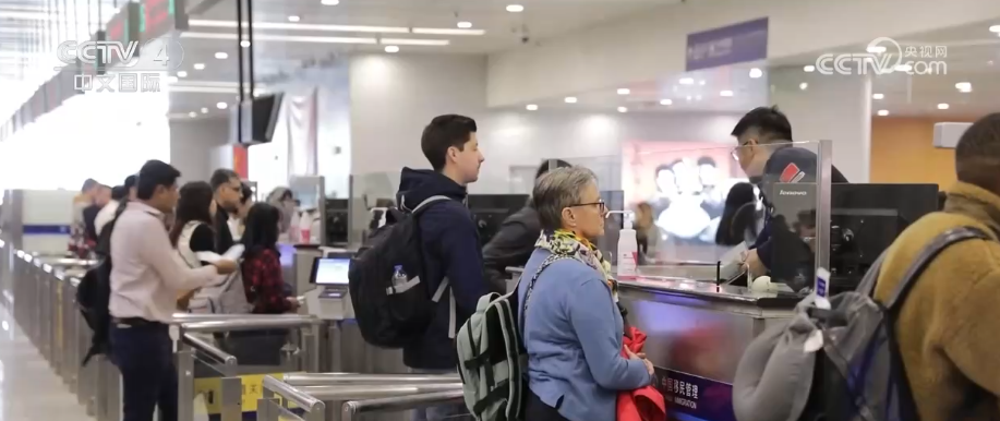 
医学科学院肿瘤医院黄牛号贩子票贩子代网上预约代挂号电话“指尖办”“好来快走”“中转无忧”……创新举措“组合拳”彰显数字中国开放效率