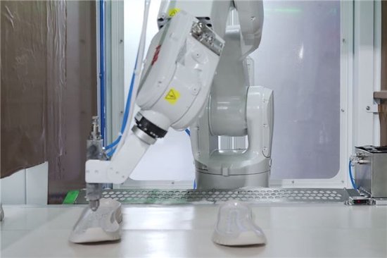 “人工智能+鞋服产业”融合发展推介会暨供需对接活动成功召开