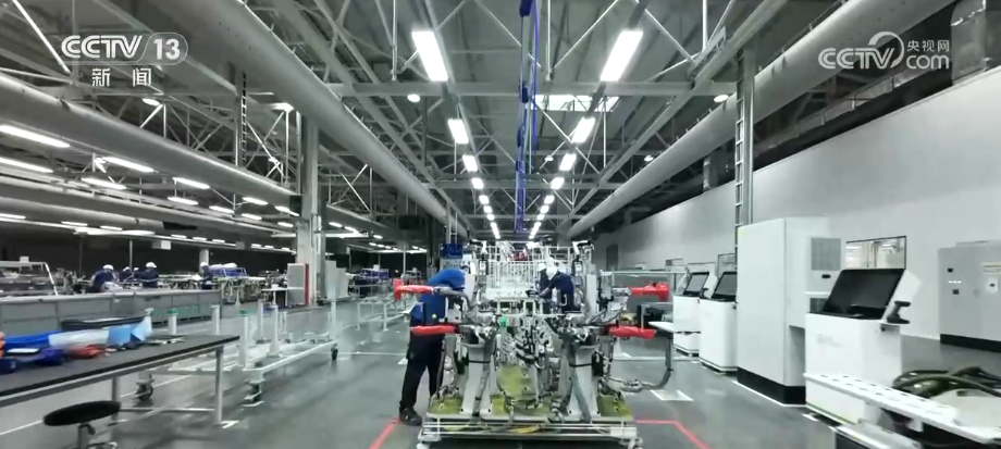 陕西省人民医院黄牛号贩子票贩子代网上预约代挂号电话跨界融合激活创新动能“飞”出发展新空间 低空经济从概念蓝图迈向体系落地