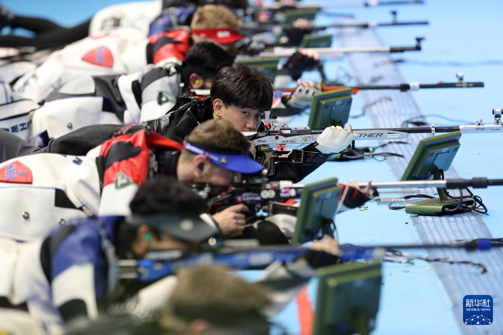 射击世锦赛：刘宇坤获男子50米步枪三姿冠军