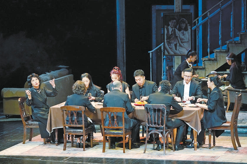 北京人艺新戏《小郡之秋》首演,三代演员同台