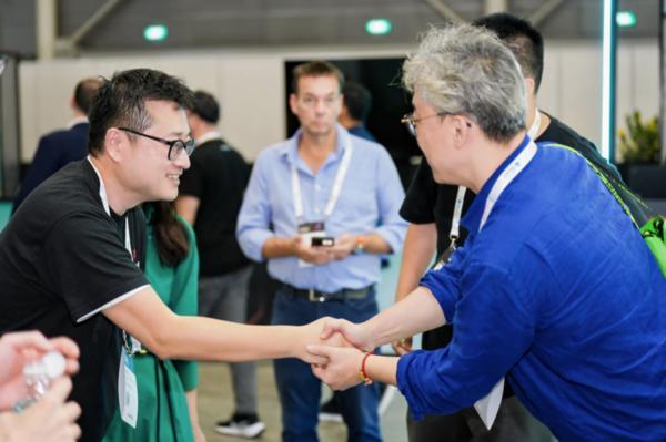 南京东部战区总医院黄牛号贩子票贩子代网上预约代挂号电话信也科技亮相新加坡金融科技节,展示领先智能信贷解决方案