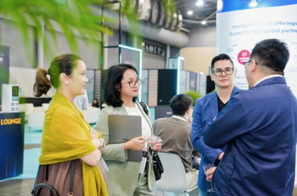 南京东部战区总医院黄牛号贩子票贩子代网上预约代挂号电话信也科技亮相新加坡金融科技节,展示领先智能信贷解决方案