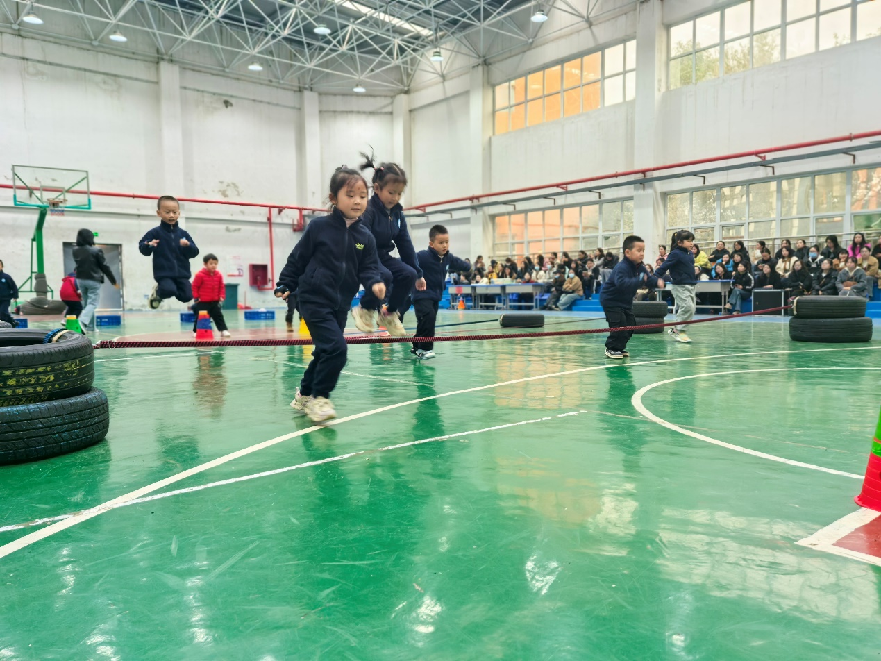 黔闽携手,幼教同心,AI赋能黔西幼儿园新发展