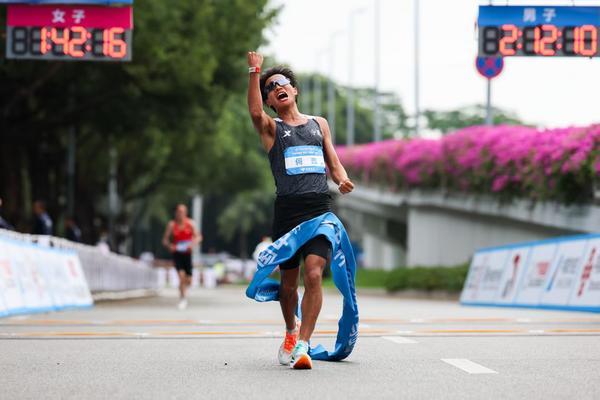 江苏省中西医结合医院黄牛号贩子票贩子代网上预约代挂号电话全运会史上首个跨境马拉松冠军!特步冠军版跑鞋助力何杰再夺冠