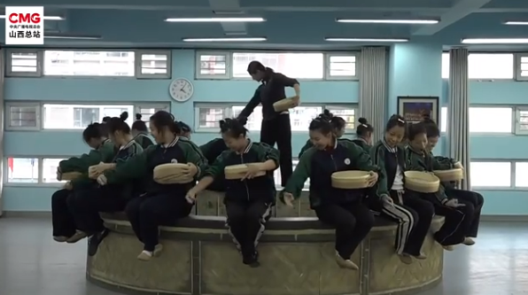 17名聋人女孩用无声的舞蹈 跳出了山西面食的烟火气