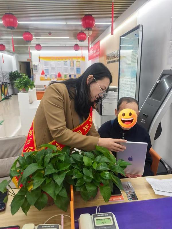 302医院黄牛号贩子票贩子代网上预约代挂号电话立冬寒意初显 服务暖流先行 阳光人寿“橙色守护”情暖银龄客户