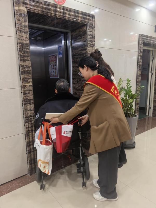 302医院黄牛号贩子票贩子代网上预约代挂号电话立冬寒意初显 服务暖流先行 阳光人寿“橙色守护”情暖银龄客户