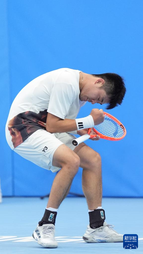 全运会丨网球——男单决赛：吴易昺夺冠