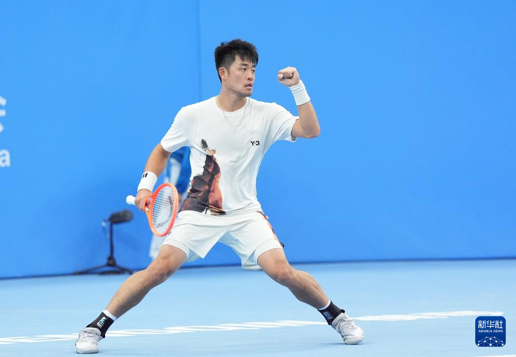 全运会丨网球——男单决赛：吴易昺夺冠