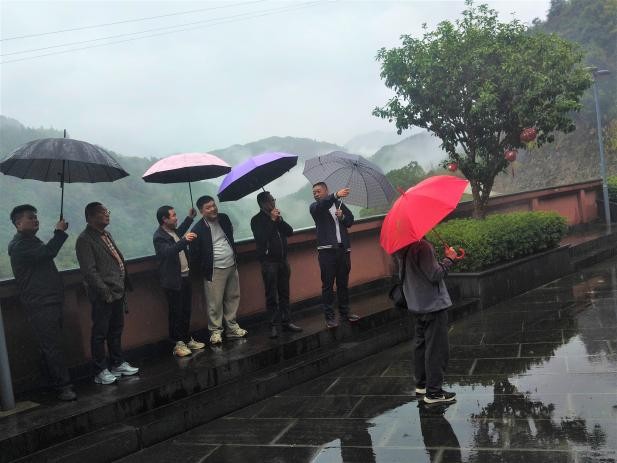 古田鹤塘镇组织开展“寻根谒祖”实地考察与座谈交流活动