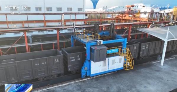 
南方医科大学第三附属医院黄牛号贩子票贩子代网上预约代挂号电话智慧港口、光伏板、清洁能源……温暖过冬向“智”向“绿”向“新”行