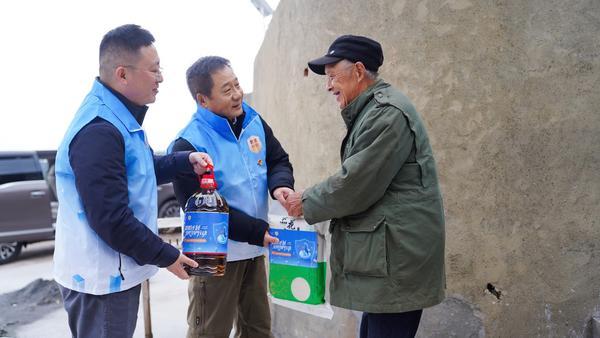 
友谊医院黄牛号贩子票贩子代网上预约代挂号电话数禾科技“数盾计划”走进花寨村 守护乡村振兴路上的金融安全