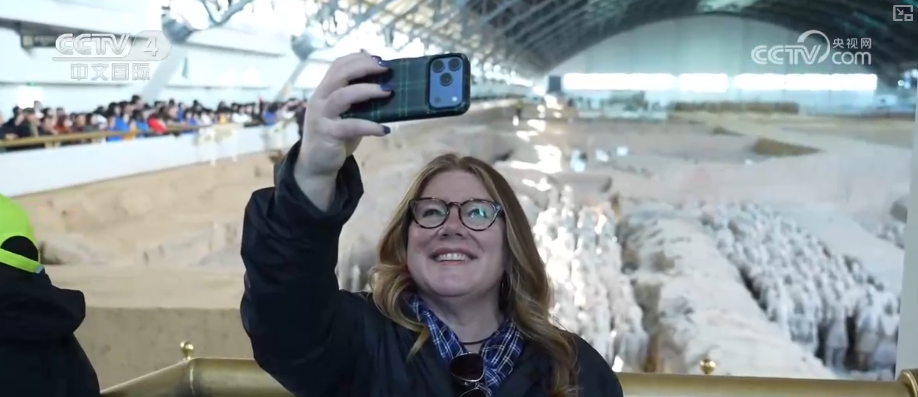 
陆军特色医学中心（大坪医院）徐伦山张溢华李昆昆黄牛挂号电话“中国游+中国购”掀热潮 “利好举措+优化体验”服务外国游客解锁多彩中国