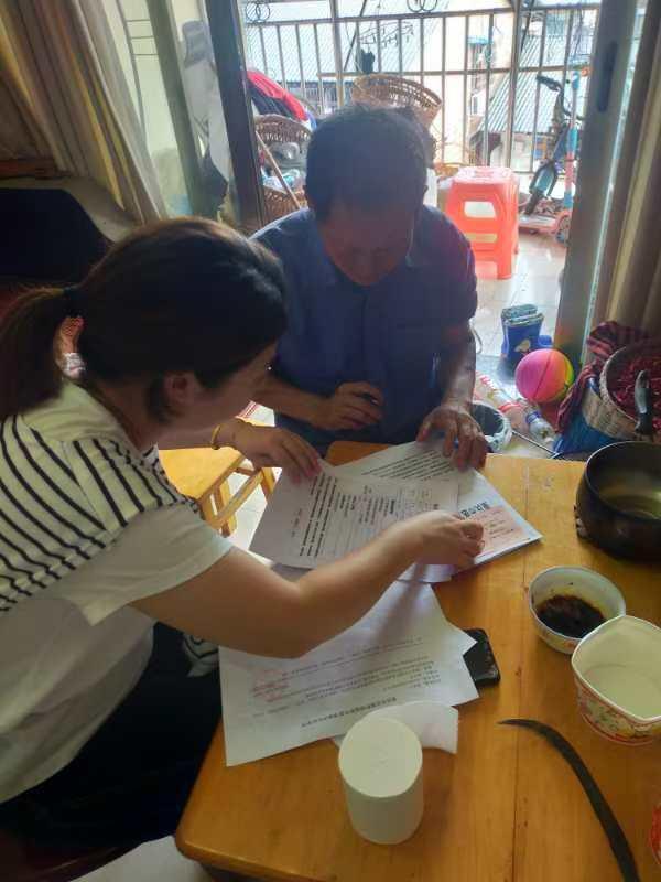 
世纪坛医院黄牛号贩子票贩子代网上预约代挂号电话阳光人寿长护险服务人员李欢欢：让长护险温暖落地，以初心绘就护老风景