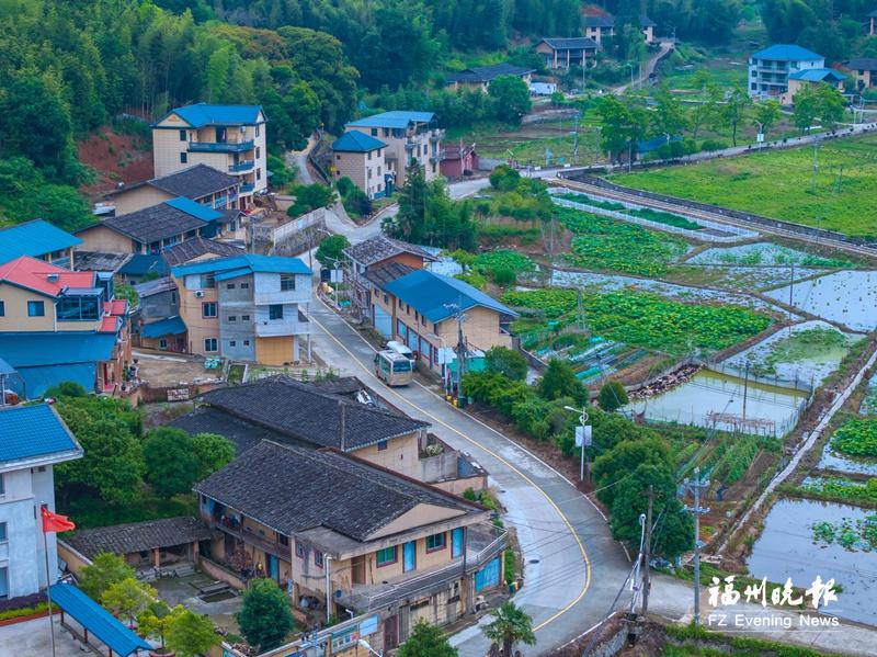 日溪卅载砥砺行 山乡巨变换新颜