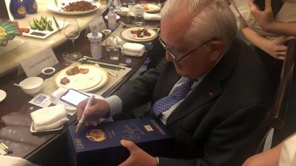 中山大学附属第六医院黄牛号贩子票贩子代网上预约代挂号电话塞尔维亚总统武契奇点赞洋河梦之蓝!