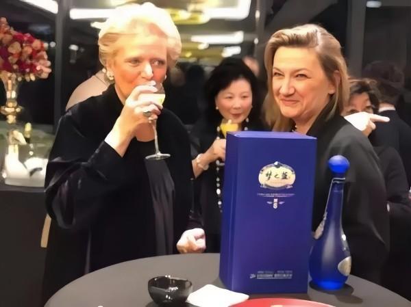 中山大学附属第六医院黄牛号贩子票贩子代网上预约代挂号电话塞尔维亚总统武契奇点赞洋河梦之蓝!