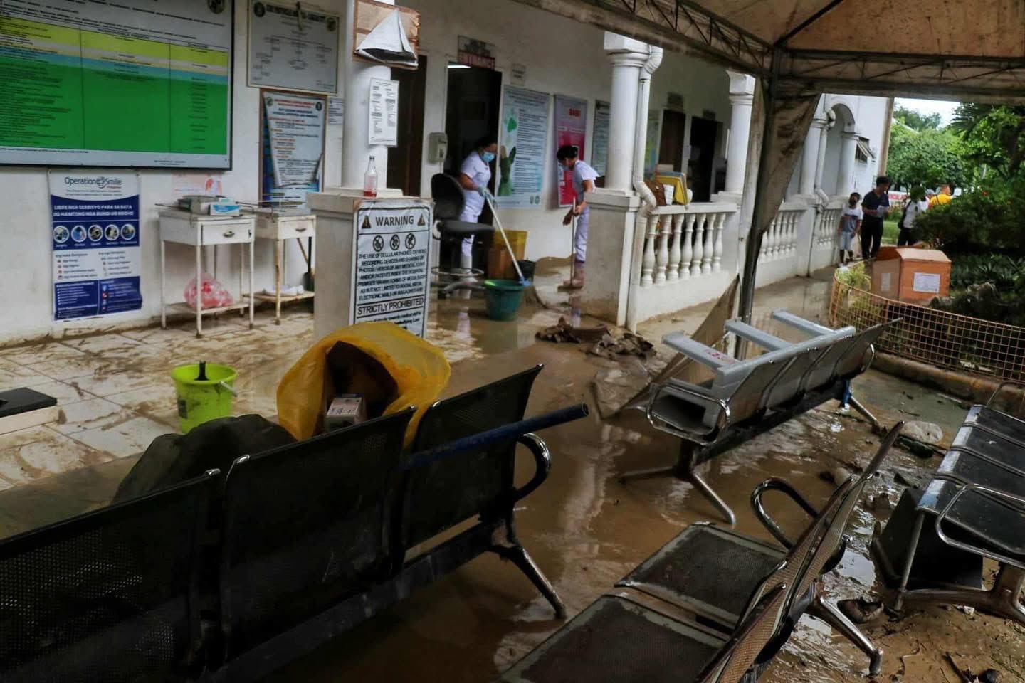 台风“天琴”致菲律宾2人失踪 超27万人受灾