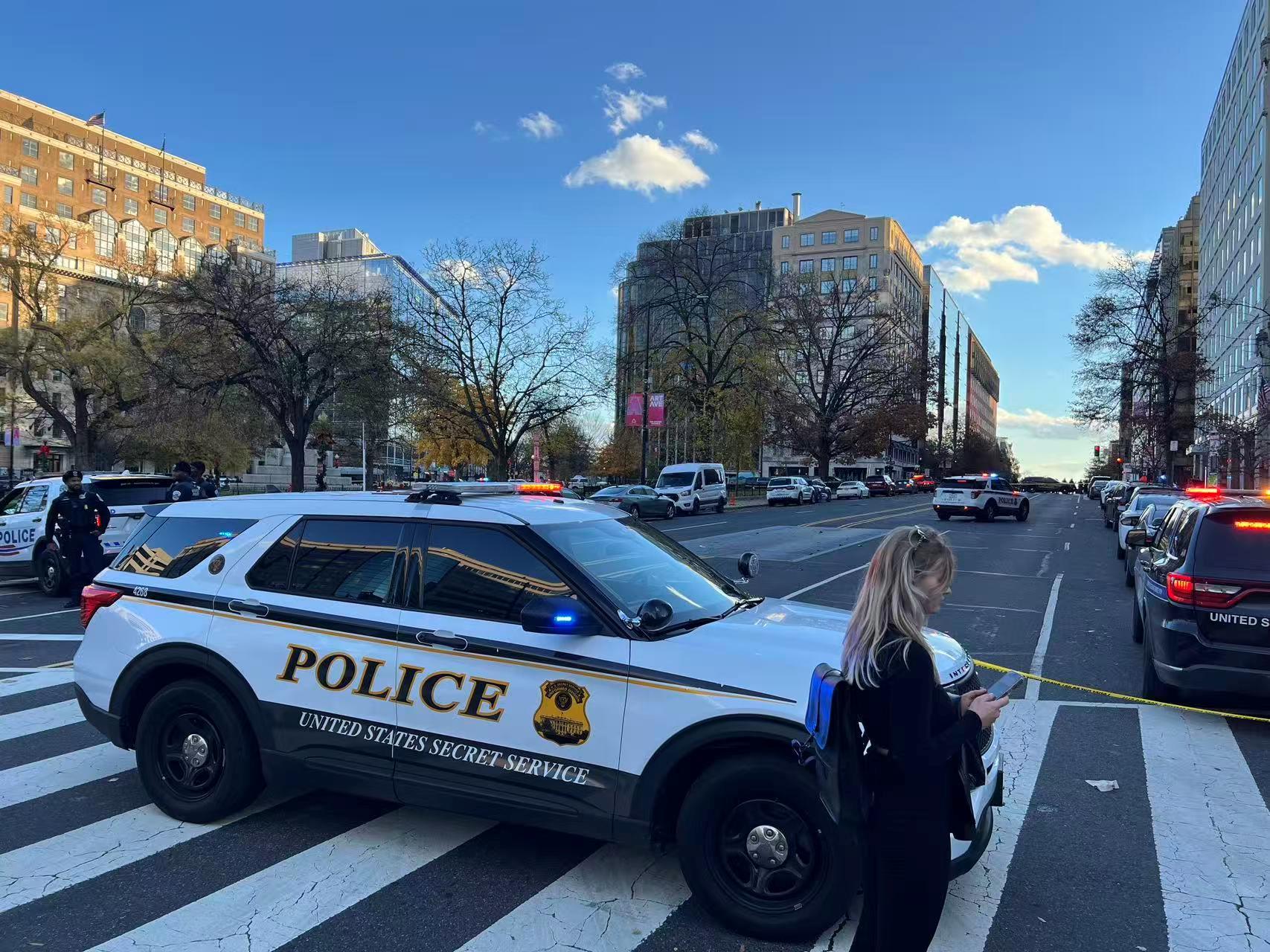 美执法官员：枪击国民警卫队员的嫌疑人身份已确认