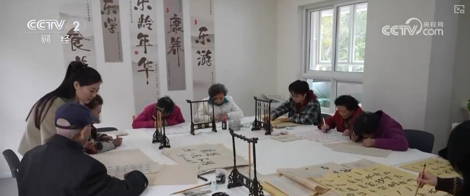 
西安医院黄牛号贩子票贩子代网上预约代挂号电话事关养老！为群众安享幸福晚年提供标准助力 | 新版标准指南解读↓