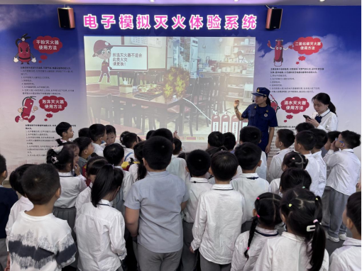 安溪大队多点发力推动 119 宣传月活动走深走实1371