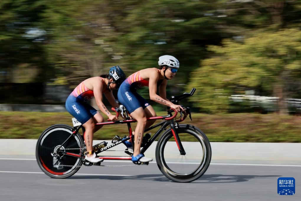 全国第十二届残运会暨第九届特奥会铁人三项比赛在肇庆开赛