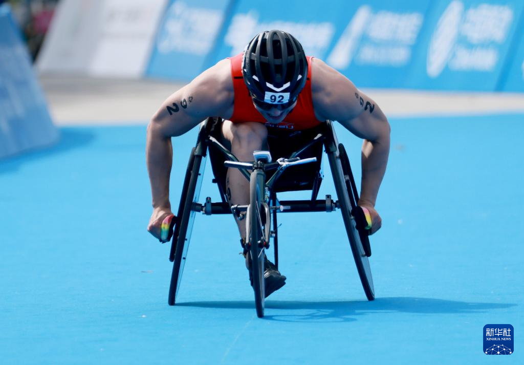 全国第十二届残运会暨第九届特奥会铁人三项比赛在肇庆开赛