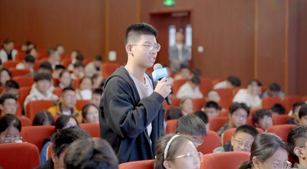 山东省立医院张海清孙香兰曲华伟宁豪刘军卢俊吴亚光张鹏王正军黄牛挂号电话从“未来教室”到“灯塔计划”,俞浩未来基金会推动科技教育公益迈向体系化