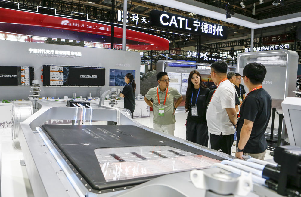 2025中国经济回眸|筑牢发展安全根基 守住风险防控底线——解码中国经济稳健前行的底气