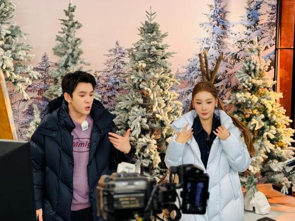 南京各大医院黄牛挂号电话国货羽绒服直播间“抢镜”:年轻人研究“成分”,老品牌玩起“变身”