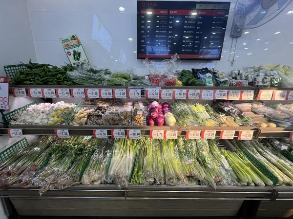 中国医学科学院阜外医院田涛吕思琪李林林胡晓鹏黄牛挂号电话钱大妈携手非遗农画, 以“鲜”为笔,共绘十二食辰