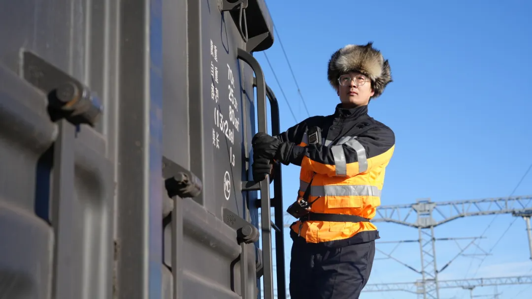 时速1公里超长火车,来了! 时速1公里超长火车,来了!