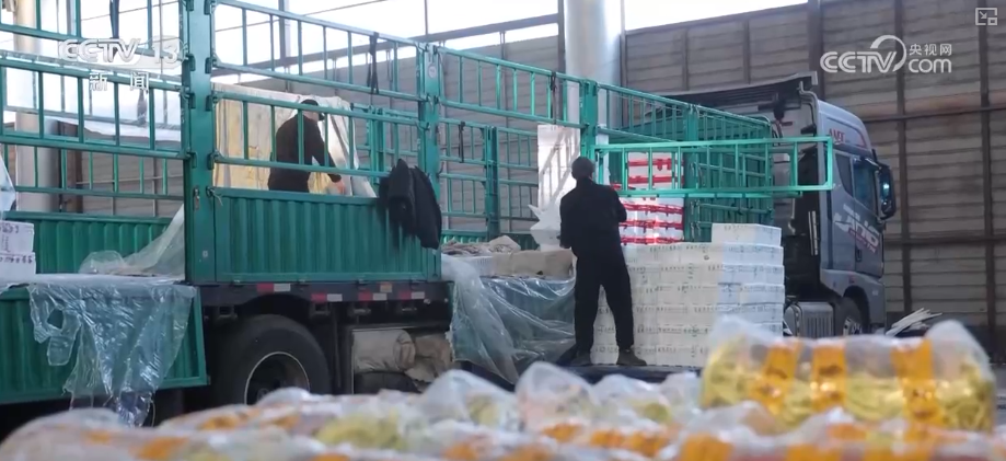 
西安各大医院黄牛挂号电话元旦假期“米袋子”“油瓶子”“菜篮子”供应物丰价稳、市场购销两旺