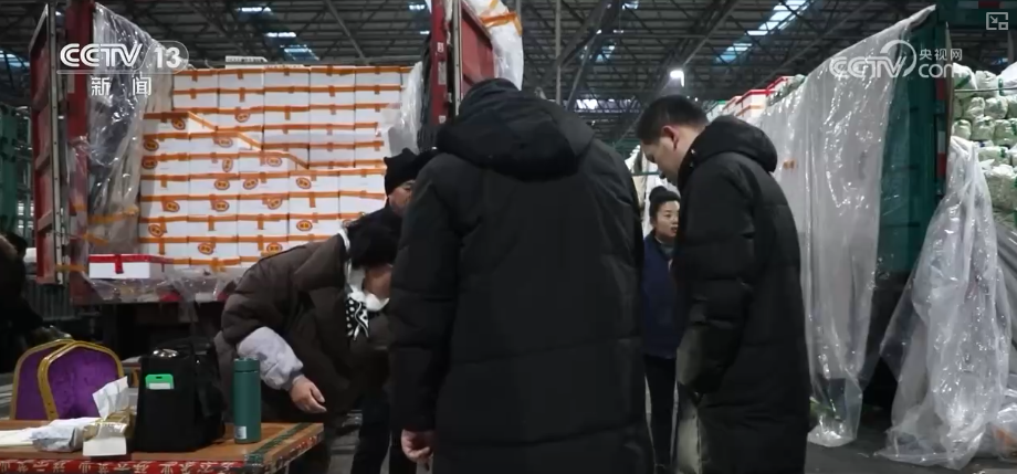 
西安各大医院黄牛挂号电话元旦假期“米袋子”“油瓶子”“菜篮子”供应物丰价稳、市场购销两旺