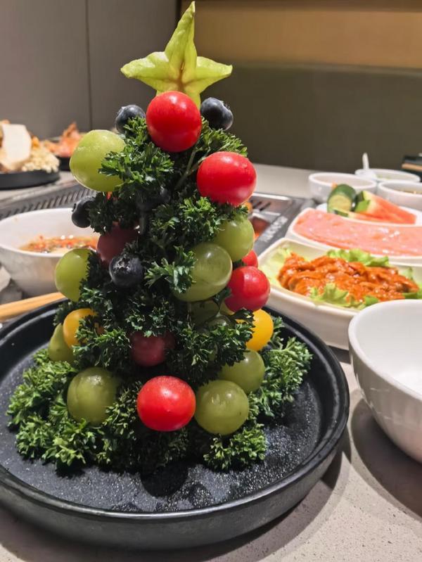 
北京儿童医院陆小彦任晓东陈春红巩纯秀梁学军桑艳梅李莉蒋晶晶刘雯黄牛挂号电话跨年火锅热度走高，海底捞跨年两日订餐量达40万桌