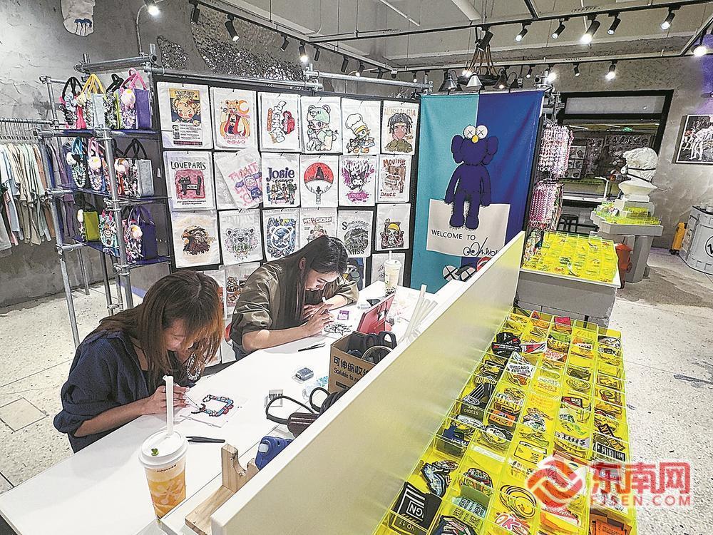 厦门：从购买“结果”转向购买“体验” 年轻人爱上手艺活