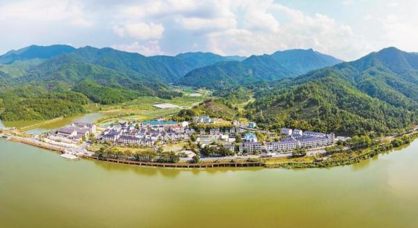 
辽宁省肿瘤医院黄牛号贩子票贩子代网上预约代挂号电话金融活水润千企 深耕普惠助振兴 ——福建农行践行普惠金融纪实