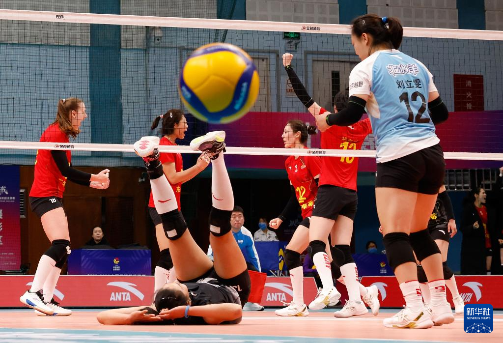 女排超级联赛：北京北冰洋胜辽宁东港草莓