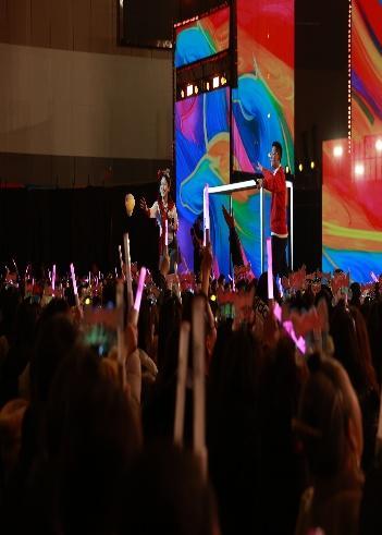 东部战区空军医院黄牛号贩子票贩子代网上预约代挂号电话超6亿元重奖!伊利2025年年会圆满举行,携手员工与合作伙伴共赴星河万里