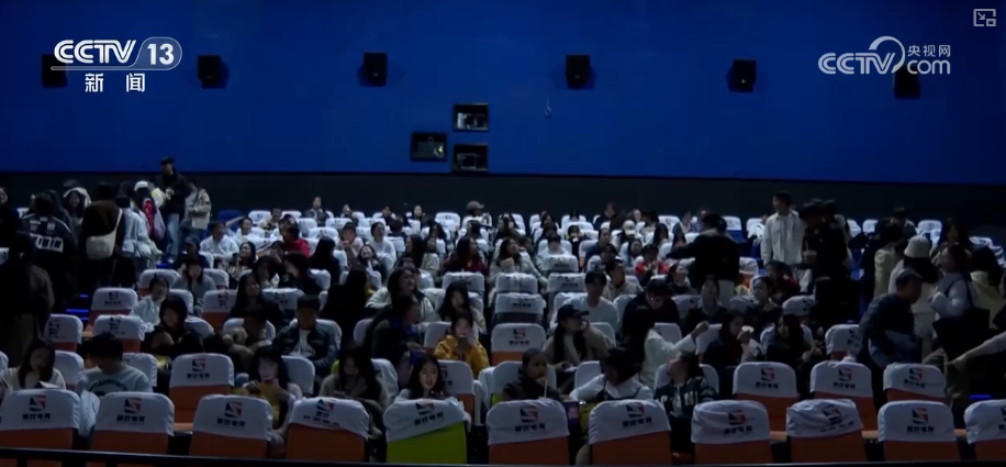 
西安交大一附院黄牛号贩子票贩子代网上预约代挂号电话开年电影市场“新”观察·按下“启动键”！透过10亿元票房看消费市场活力足、潜力大