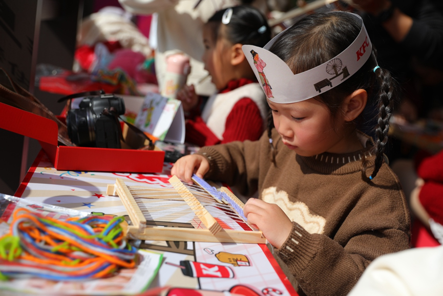 “蔡皋经典中国绘本”故事会在福州举行