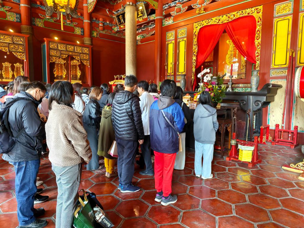 敬先师、祈佳绩：台湾考试季中的孔庙祈福礼