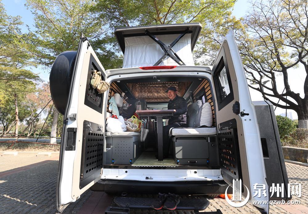 告别“猫冬” 银发“候鸟”逐暖南下泉州 解锁新潮过冬方式