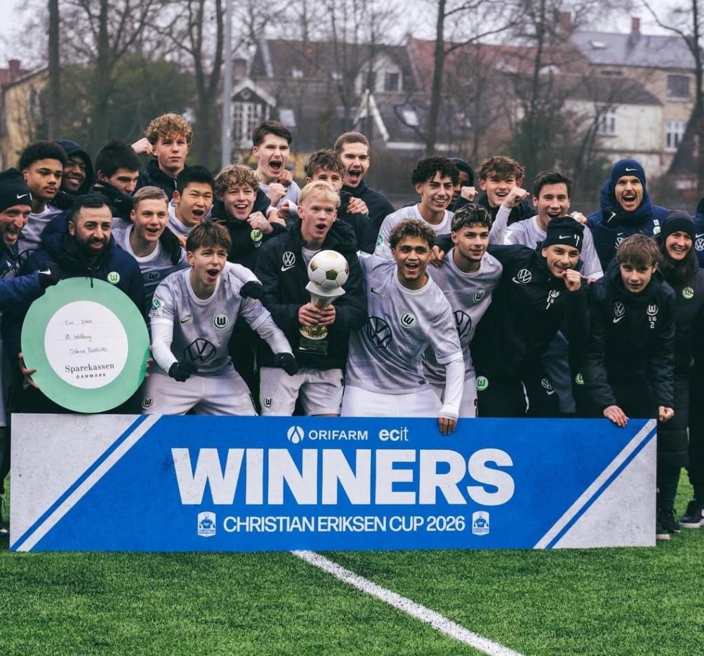 中国球员姜景祺随沃尔夫斯堡梯队夺得埃里克森杯