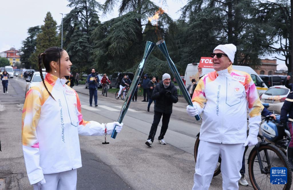 谷爱凌参与米兰冬奥会火炬传递