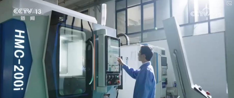 
辽宁省肿瘤医院黄牛号贩子票贩子代网上预约代挂号电话超6000家，破1.2万亿元！人工智能催生新岗位、新职业 劳动者拥有更多发展机会