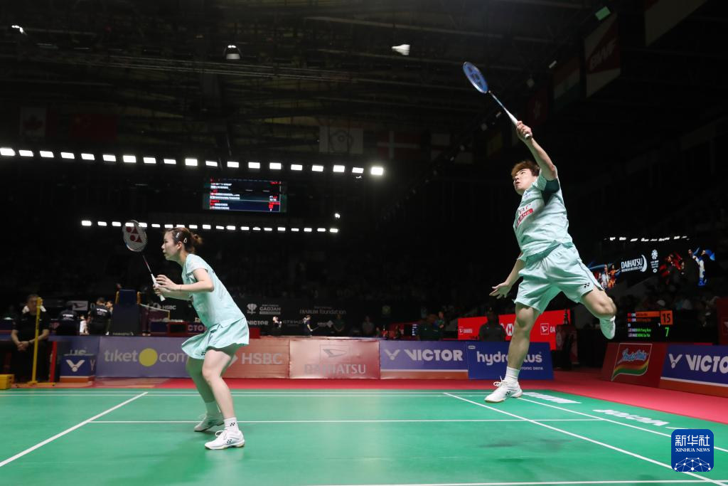 印尼羽毛球大师赛：郭新娃/陈芳卉晋级混双八强