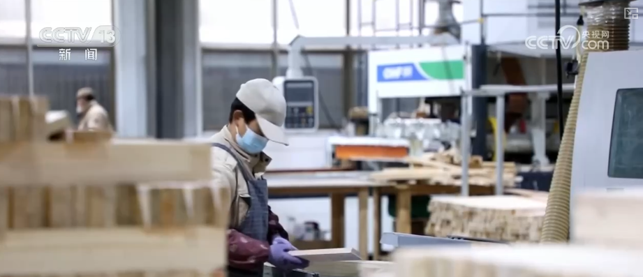 
上海华山医院黄牛号贩子票贩子代网上预约代挂号电话“迅猛增长”“进口+产业”“零突破”，活力涌动！从关键词里解码区域外贸亮点