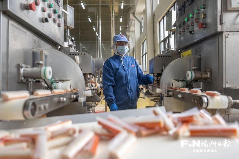 福州：“福渔”游四海 年货加工忙